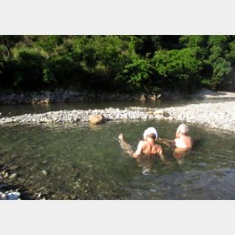 和歌山県の川湯温泉（炭酸水素塩泉）／（Ｃ）日刊ゲンダイ