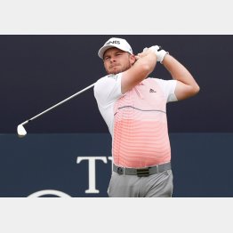 バーディーと取ればニコニコ、スコアが悪いと不機嫌、感情がすぐ顔に出るT・ハットン（Ｃ）ロイター