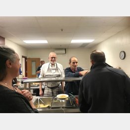 （クラクストン上院議員のフェイスブックから）