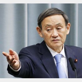 指名するのは菅官房長官（Ｃ）共同通信社