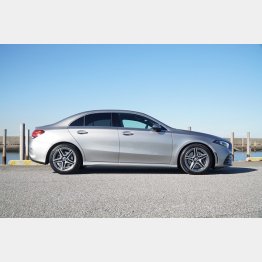 真横から見た時の“塊感”はなかなか（写真）小沢コージ