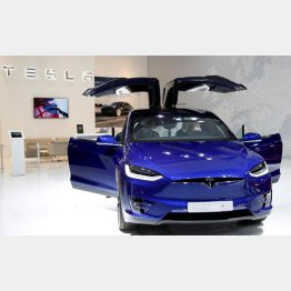 テスラ株は間違いニュースに振り回された（Ｃ）ロイター