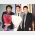 「パラサイト」の舞台挨拶に登場した草彅剛（右）とポン・ジュノ監督（左）、主演のソン・ガンホ（Ｃ）日刊ゲンダイ