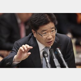 厚労省の指針は絵に描いたモチ（加藤厚労相）／（Ｃ）日刊ゲンダイ