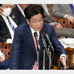 やっぱり後手後手（加藤厚労相）／（Ｃ）日刊ゲンダイ