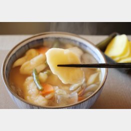 出汁や具材は家庭によりさまざま（Ｃ）PIXTA
