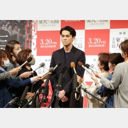 東出昌大は不倫がバレて大騒動に…（Ｃ）日刊ゲンダイ