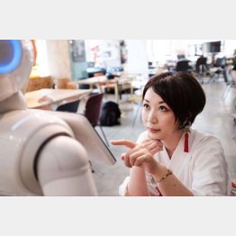 市原えつこさん（撮影）Yves Krier