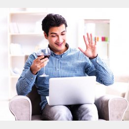 オンライン飲み会はもう古い（Ｃ）ＰＩＸＴＡ