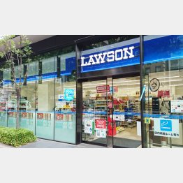 “コンビニ銀行”は使い勝手もいい（Ｃ）日刊ゲンダイ