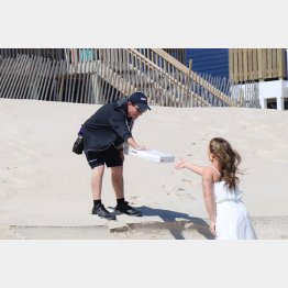 （エミーさんの会社「シーサイド・トップセール・フォトグラフィー」のフェイスブックから）