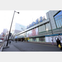 閑散とした街が常態化していく（東京・新宿）／（Ｃ）日刊ゲンダイ