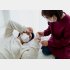 看病する人もマスク着用で（Ｃ）PIXTA