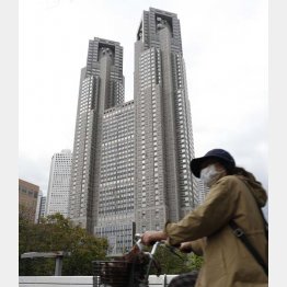 一政党に過ぎない自民党の要望に都が迅速に応じた（Ｃ）共同通信社
