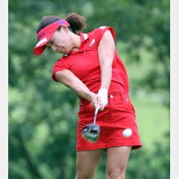 節目の15勝を目指す有村（Ｃ）日刊ゲンダイ