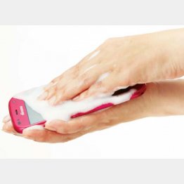 スマホまで洗いたい（提供写真）