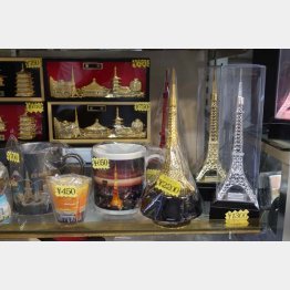 東京土産は健在（Ｃ）日刊ゲンダイ