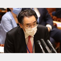 目つきもマンガ（前田泰宏中小企業庁長官）／（Ｃ）日刊ゲンダイ