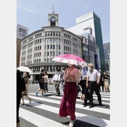 暑くてもコロナが怖くて…（Ｃ）共同通信社