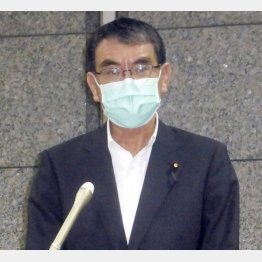 ポスト安倍に色気（イージス・アショアの配備計画のプロセスを停止すると述べる河野防衛相）／（Ｃ）共同通信社