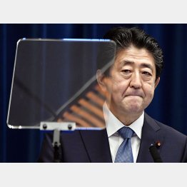 安倍総理に気持ち良く思いのたけを語ってもらう。そうでないやりとりはあってはならない儀式（Ｃ）共同通信社