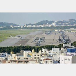 コロナの感染源に（普天間基地）／（Ｃ）共同通信社