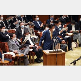 首相と政務三役で計３０億円（Ｃ）日刊ゲンダイ