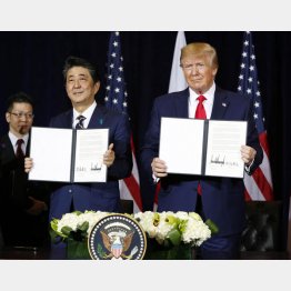 何が「強固な日米同盟」だ、すべて言いなり（安倍首相とトランプ米大統領）／（Ｃ）共同通信社