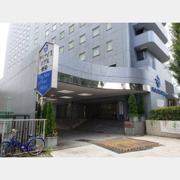 現在確保されている都の宿泊療養施設は３つ、新たに３施設契約するというが…（Ｃ）日刊ゲンダイ