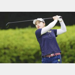 コアが強く、パワーをゆっくりボールに伝えるスイング（Ｃ）ゲッティ＝共同