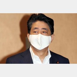 ６カ国中最下位…（安倍首相）／（Ｃ）日刊ゲンダイ