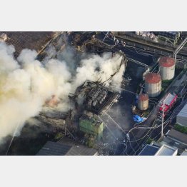 火災があった繊維加工会社「オザワ繊工」の工場（Ｃ）共同通信社