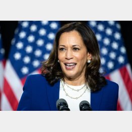 大統領選に響く？ 民主党のカマラ・ハリス副大統領候補（Ｃ）ロイター