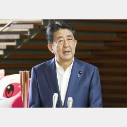 診察の理由や結果の中身については言葉を濁した安倍首相（Ｃ）共同通信社
