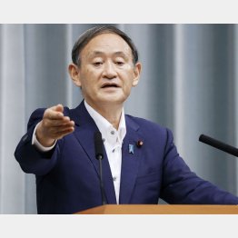 安倍首相以上の冷酷悪辣（菅官房長官）／（Ｃ）共同通信社
