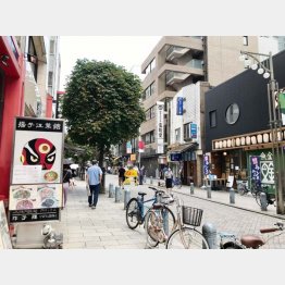 老舗ひしめく神保町すずらん通り（Ｃ）日刊ゲンダイ