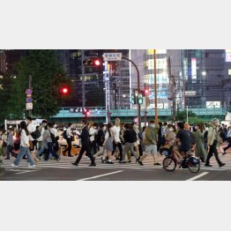 年末年始以降、路頭に迷う人が大量に…（Ｃ）日刊ゲンダイ