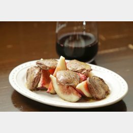 合う酒＝果実味豊かな赤ワイン（Ｃ）日刊ゲンダイ