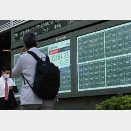 株価ボードから表示が消えた（Ｃ）日刊ゲンダイ