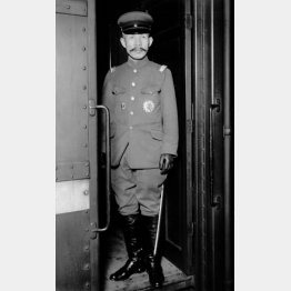 荒木貞夫陸相は「若い連中の志はわかる」と発言した（日本電報通信社撮影）