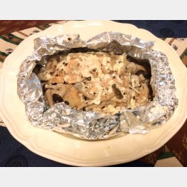 鮭のホイル焼き（Ｃ）日刊ゲンダイ