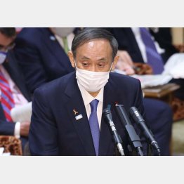 菅首相は地銀再編を促すが…（Ｃ）日刊ゲンダイ