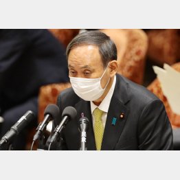 「子供だまし」はいい加減にした方がいい（昨25日、国会での菅首相）／（Ｃ）日刊ゲンダイ