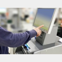 タッチパネルの操作にドキドキモタモタ…