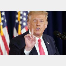 トランプ米大統領（Ｃ）ロイター