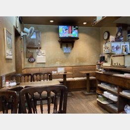 店の造りにも風情がある（Ｃ）日刊ゲンダイ