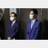 北海道は11月に方針転換（鈴木知事と札幌市の秋元市長）／（Ｃ）共同通信社