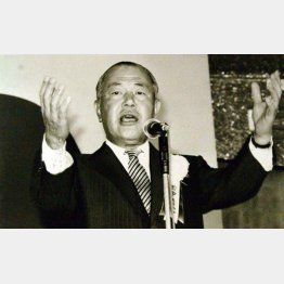 学歴もなく苦労したから人の痛みが分かる（田中角栄元首相）／（Ｃ）日刊ゲンダイ