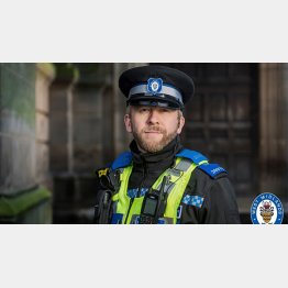 「Memory Cop（記憶の警官）」こと、アンディー・ポープさん（ウエストミッドランド警察のフェイスブックから）