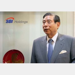 着実に“仲間”を増やしている（SBIホールディングスの北尾社長）／（Ｃ）ロイター